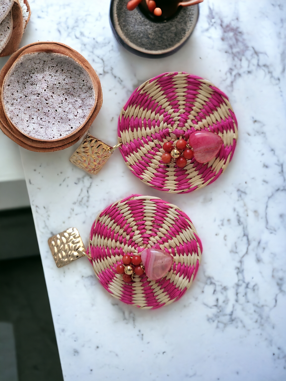 Thumbnail: Swirl pink toquilla disk earrings with love pink quartz hearts