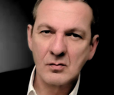 Andrew Biss - Headshot.jpg