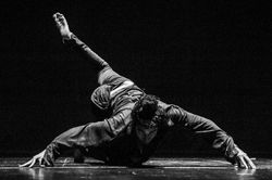 Pieza_de_DanzaPerformance_Silencio-_Foto