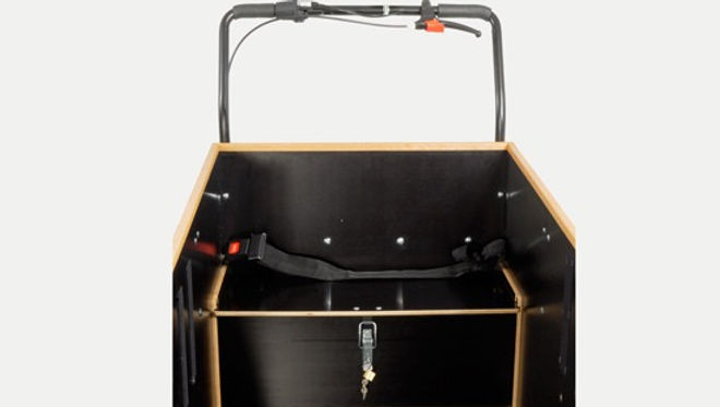 チャイルドウッドベンチ（二人掛け可能・シートベルト付き）