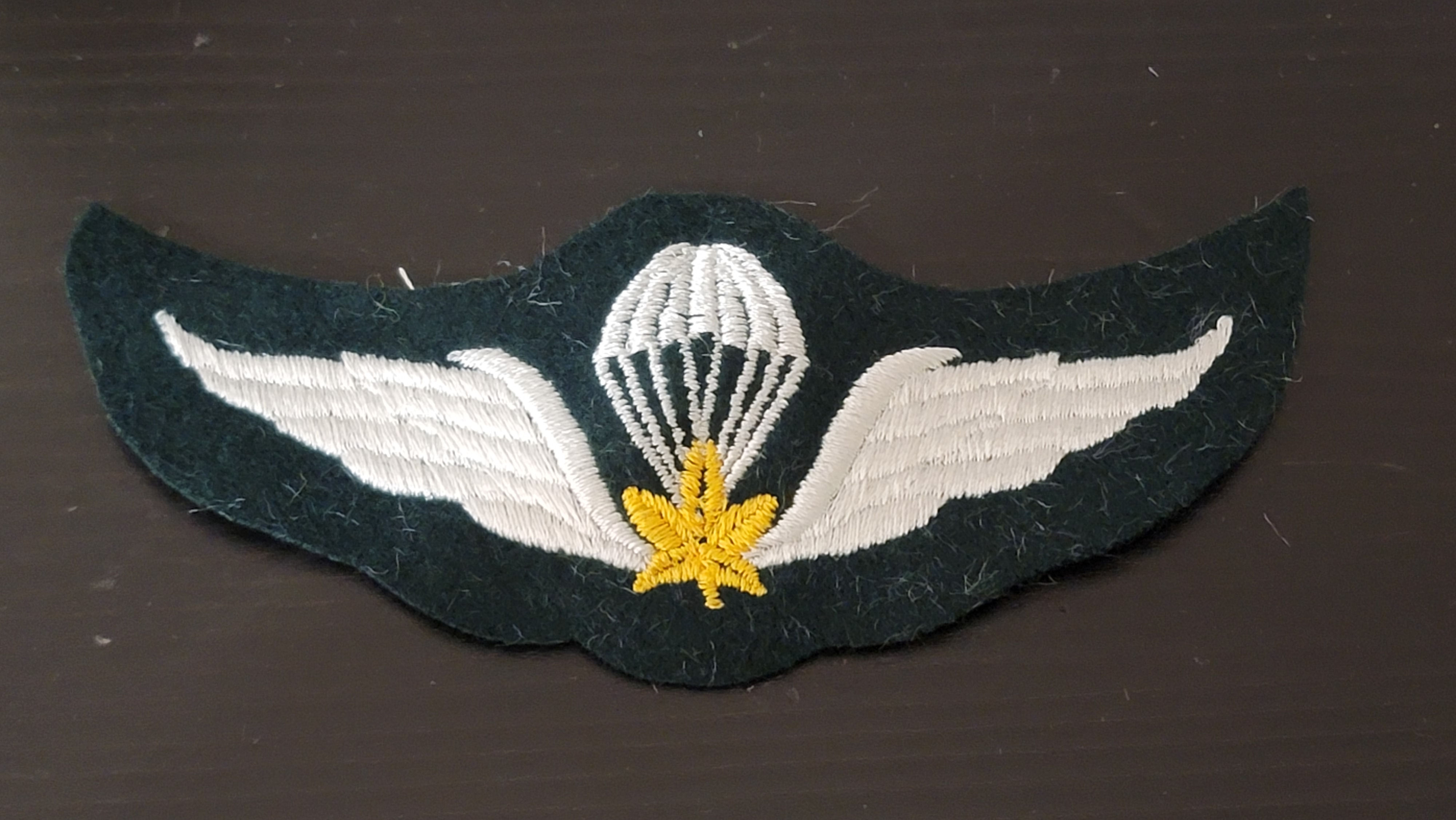 Reproduction WW2 Canadian Paratrooper Wings Airborne Jump Maple #130