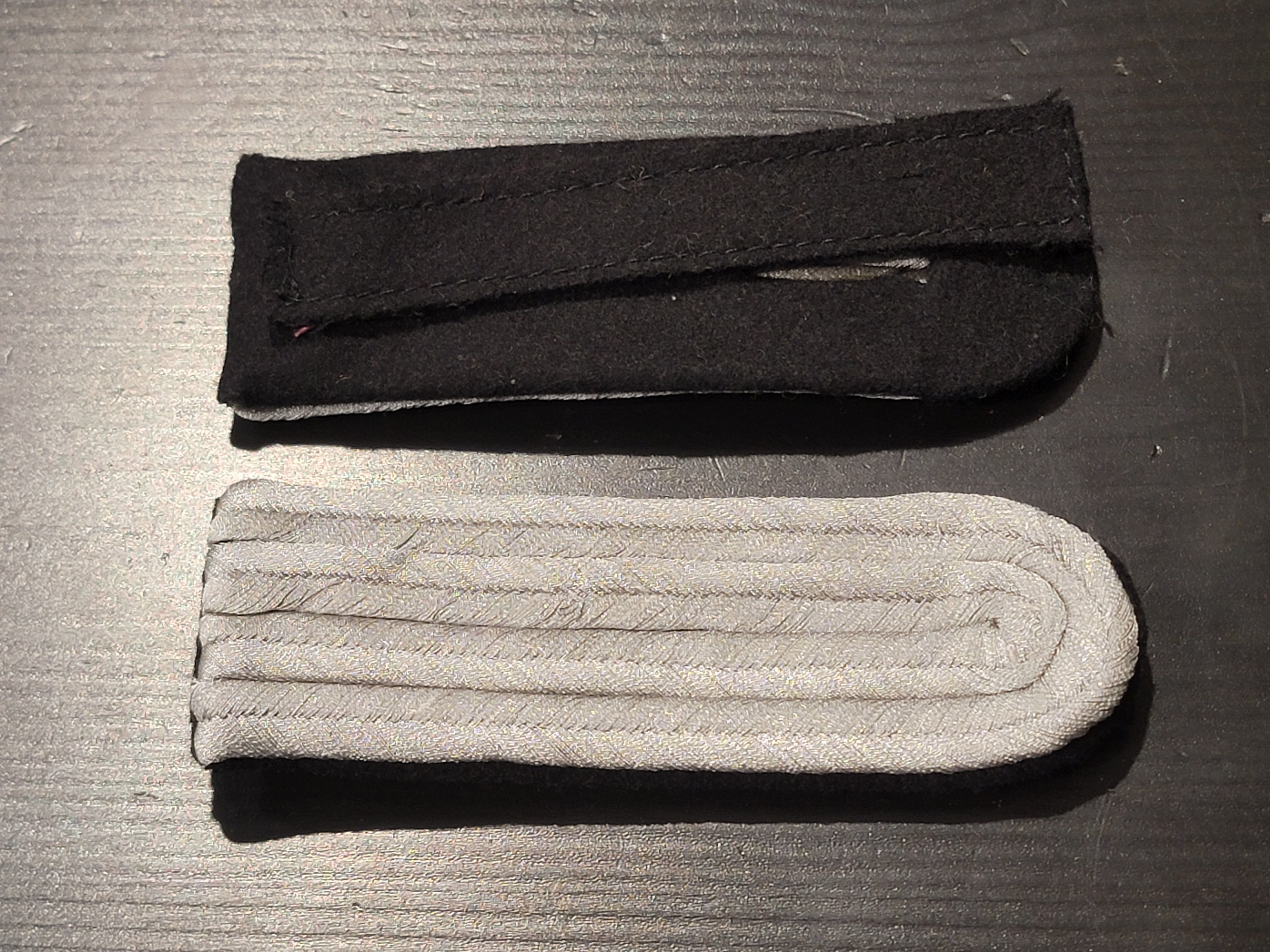 Repro WW2 German Shoulder Boards Pioneer Engineer Lieutenant Leutnant