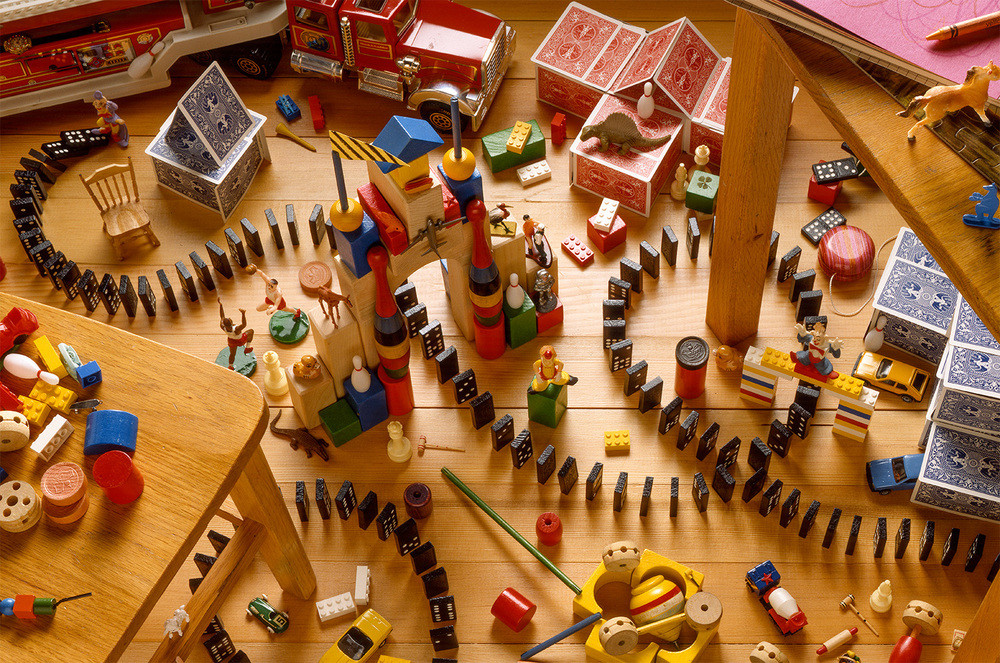 Chain Reaction (detail), from I Spy Mystery (1993), Photograph by Walter Wick