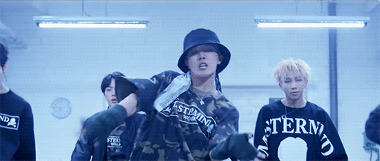 d0698442349ac375c0207b67bb84578c.gif