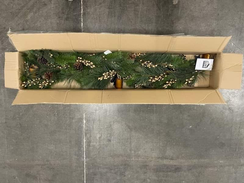 Thumbnail: HGTV Artificial Christmas Garland