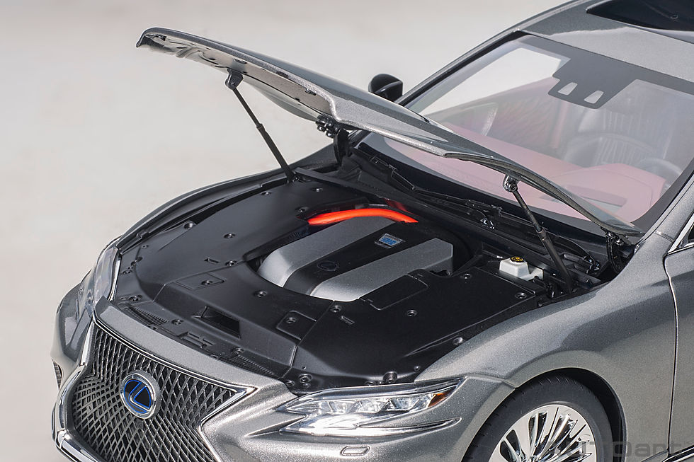Thumbnail: Lexus LS500h