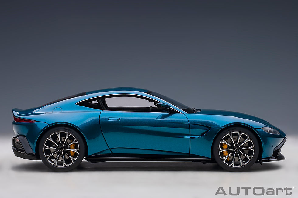Thumbnail: Aston Martin Vantage