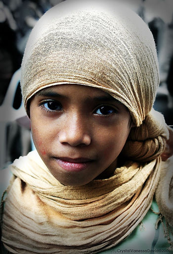 A Muslim girl in the Philippines wears the hijab. Photo by Vanessa David/Creative Commons licensed.