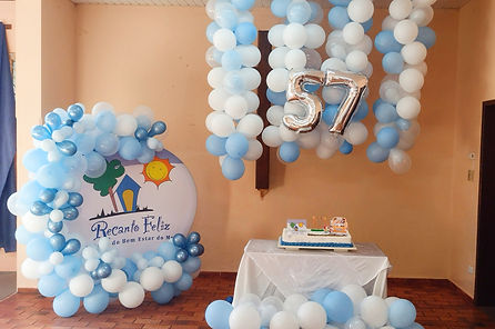 Aniversário Sobem