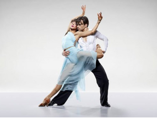 World Dance : Regardez le duo effectuer la danse Hip-Hop de Michael Jackson