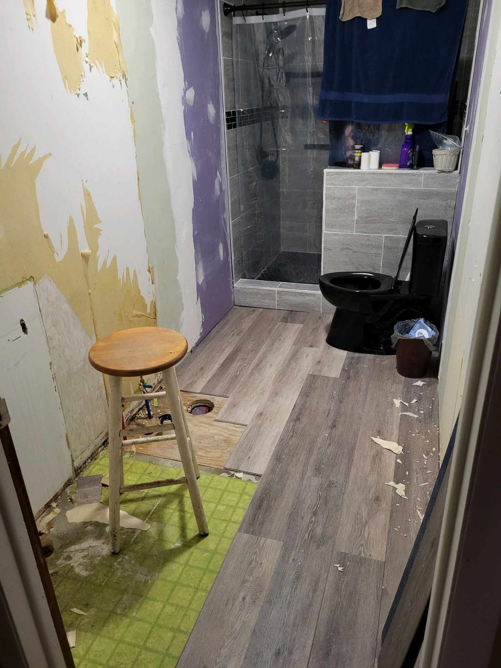 bathroom 2 before