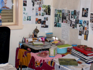 Is this the Tiniest art studio in Melbourne?