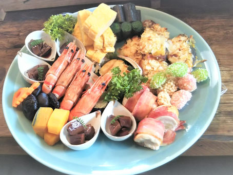 お料理盛込み