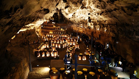Renhe Cave 2.jpg
