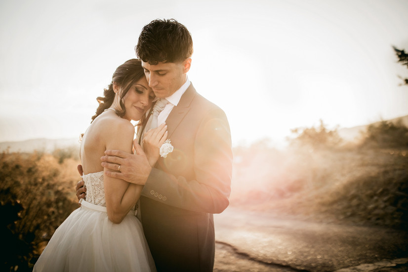 Foto di coppia golden hour – timeline matrimonio