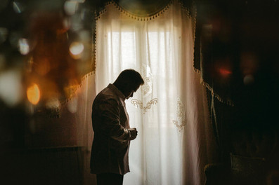 Matrimonio a Mazzarino. Preparativi degli sposi. Foto Walter Lo Cascio 3