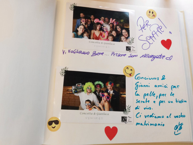 Photo Booth professionale al matrimonio con accessori divertenti e stampe per il guestbook 21