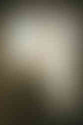 Servizio fotografico di Matrimonio a Favignana - La sposa alla finestra