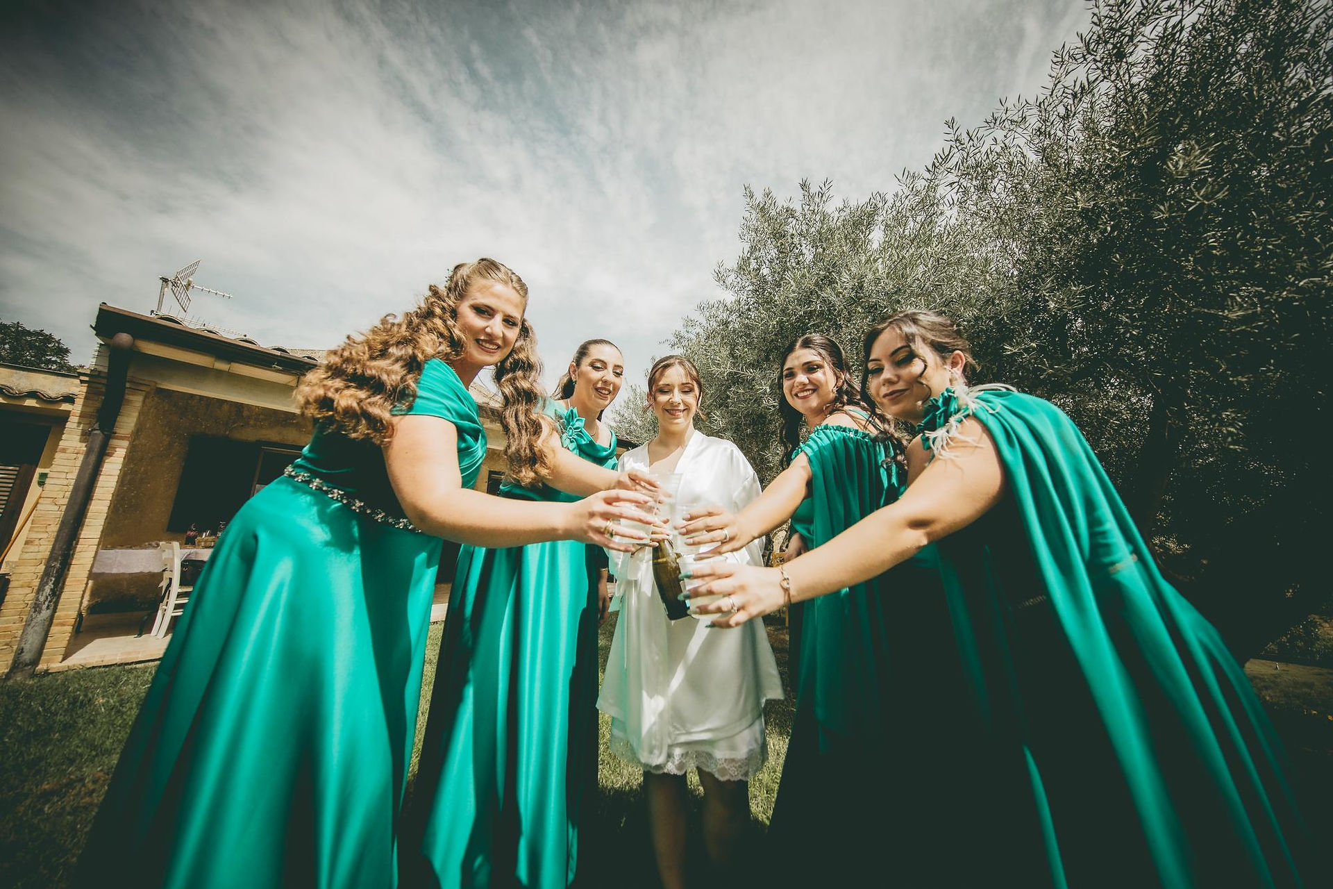 Matrimonio a Mazzarino. Preparativi degli sposi. Foto Walter Lo Cascio 11