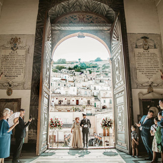 Vista di Modica dal portone del Duomo durante il matrimonio