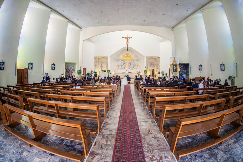 Luce naturale nella Chiesa San Pio X