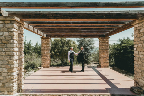 Preparativi sposa a Villa Russo — luce naturale morbida e atmosfera familiare