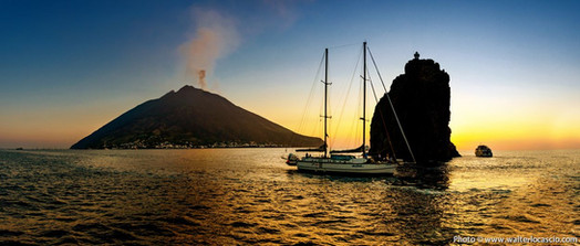 Stromboli al Tramonto. Isole Eolie