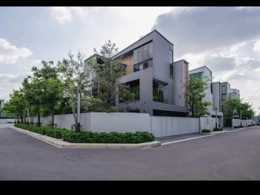 Luxury 3 Storey Detached House for Rent at Vive Krungthep Kreetha 4 Bed 5 Bath Fully Furnished