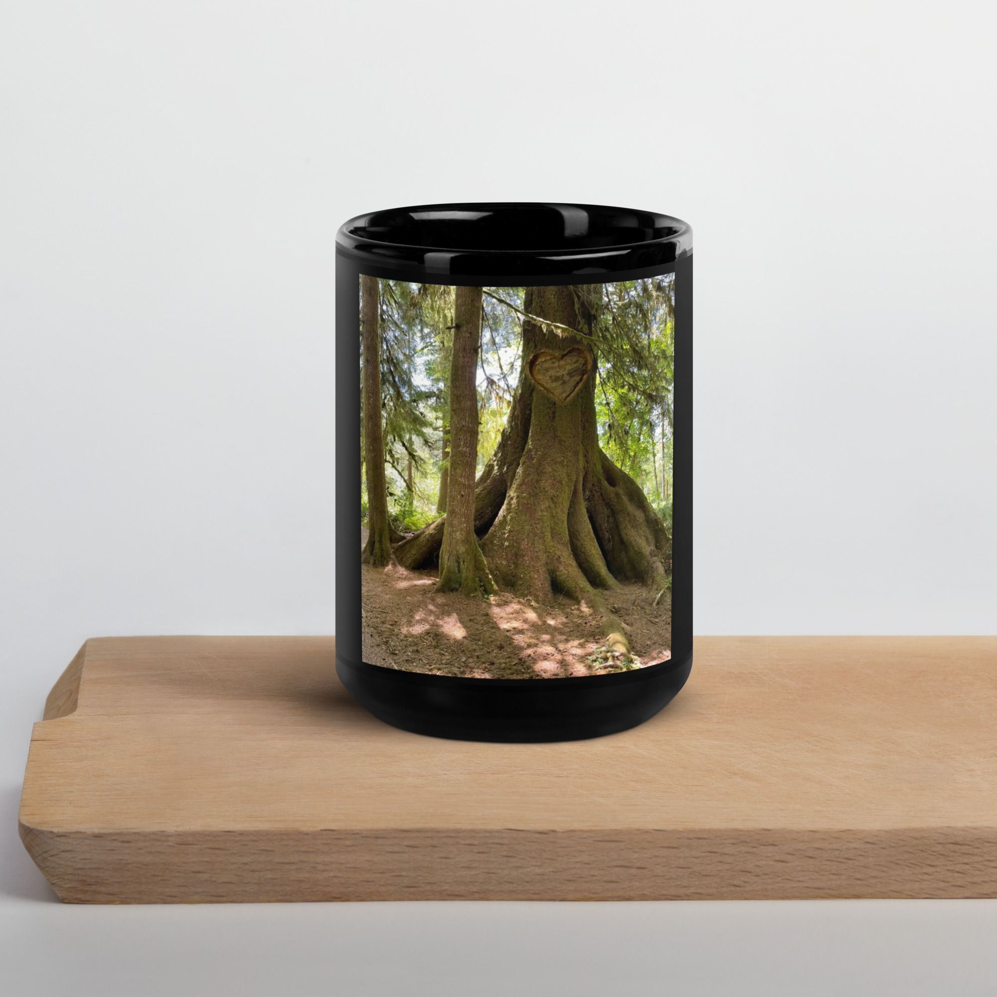 15 oz. Black Glossy Mug Eternal Heart Tree