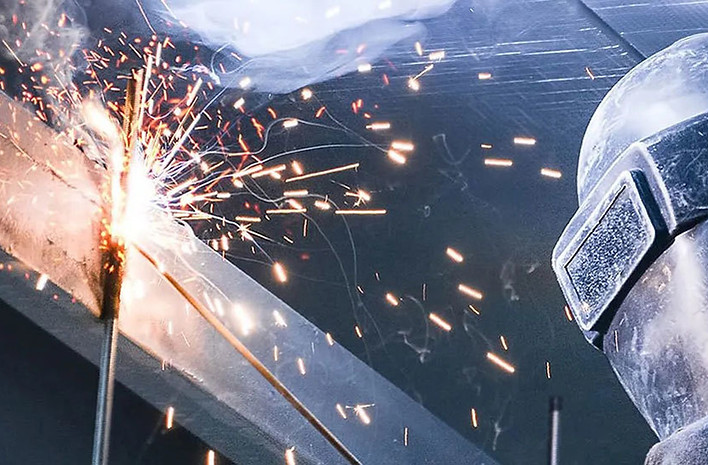 Heli Weldings Onsite Worker 1