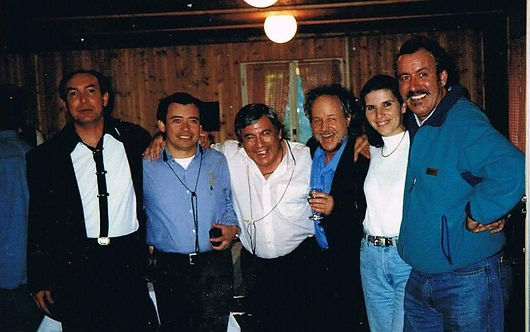 con amigos en Suiza.jpg