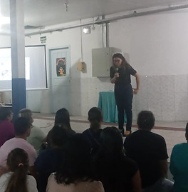 Palestra sobre saúde mental e automutilação