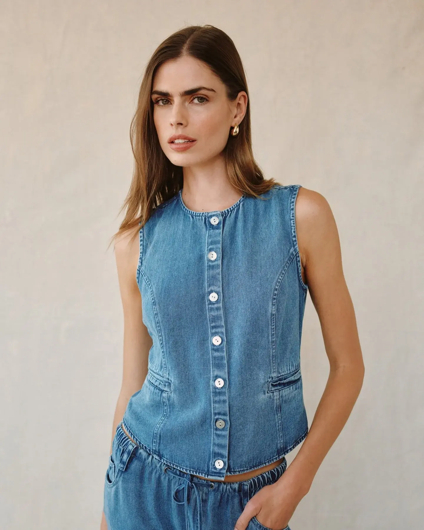 Bella Dahl | High Neck Fitted Vest