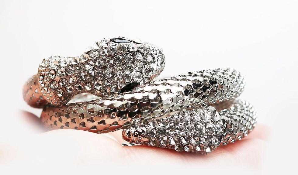 Miniatyrbilde: CRYSTAL ENCRUSTED SILVER SNAKE BRACELET ~ Silver Tone Mesh Wraparound Snake