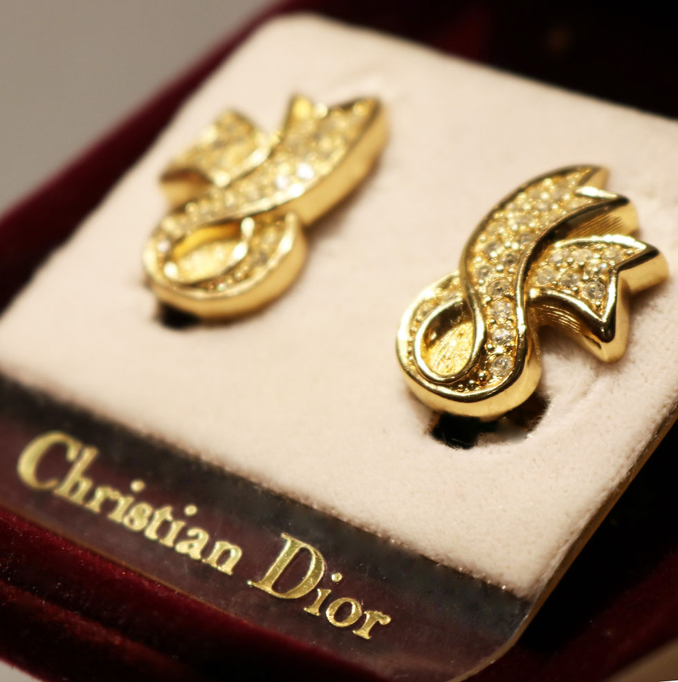 Miniatyrbilde: ⚜️ Vintage CHRISTIAN DIOR© Crystal Encrusted Gold Ribbon Earrings - NWT