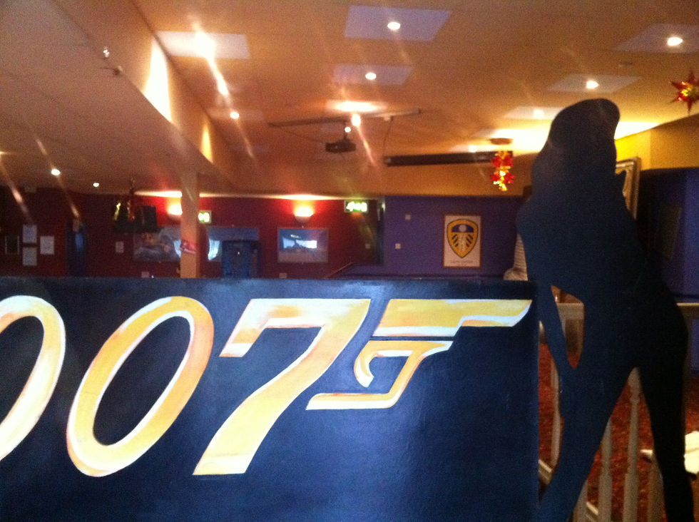 James Bond party theme props
