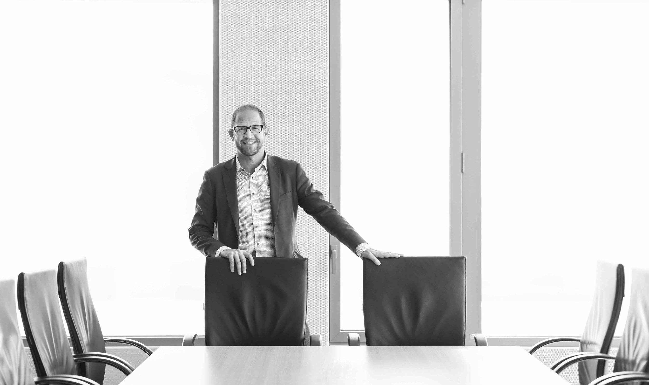 J&eacute;r&ocirc;me Bloch (360Crossmedia): Why Pay More?