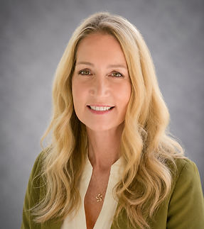 Rhonda Headshot.png