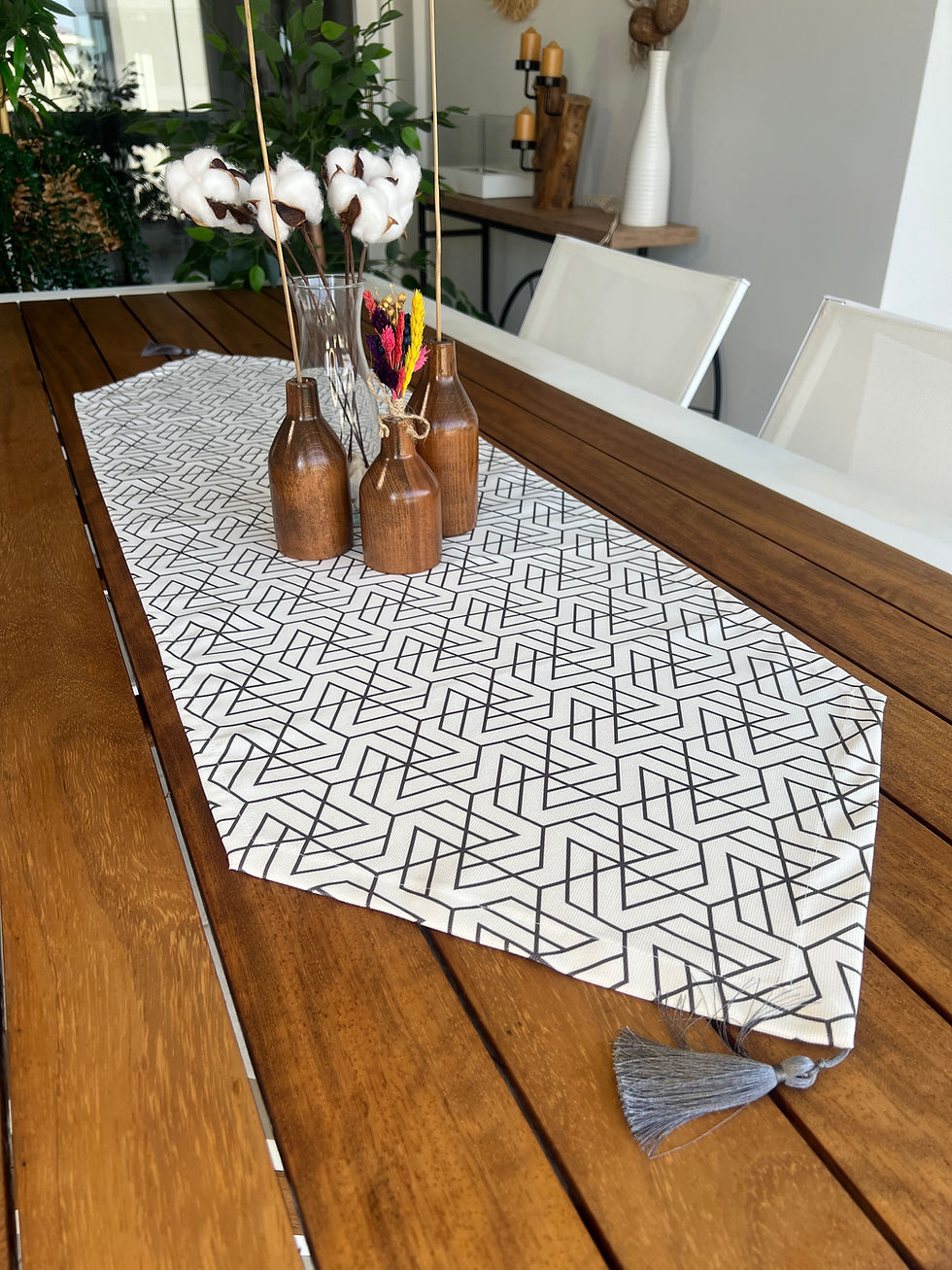 Küçük resim: Modern Desen Runner Örtü