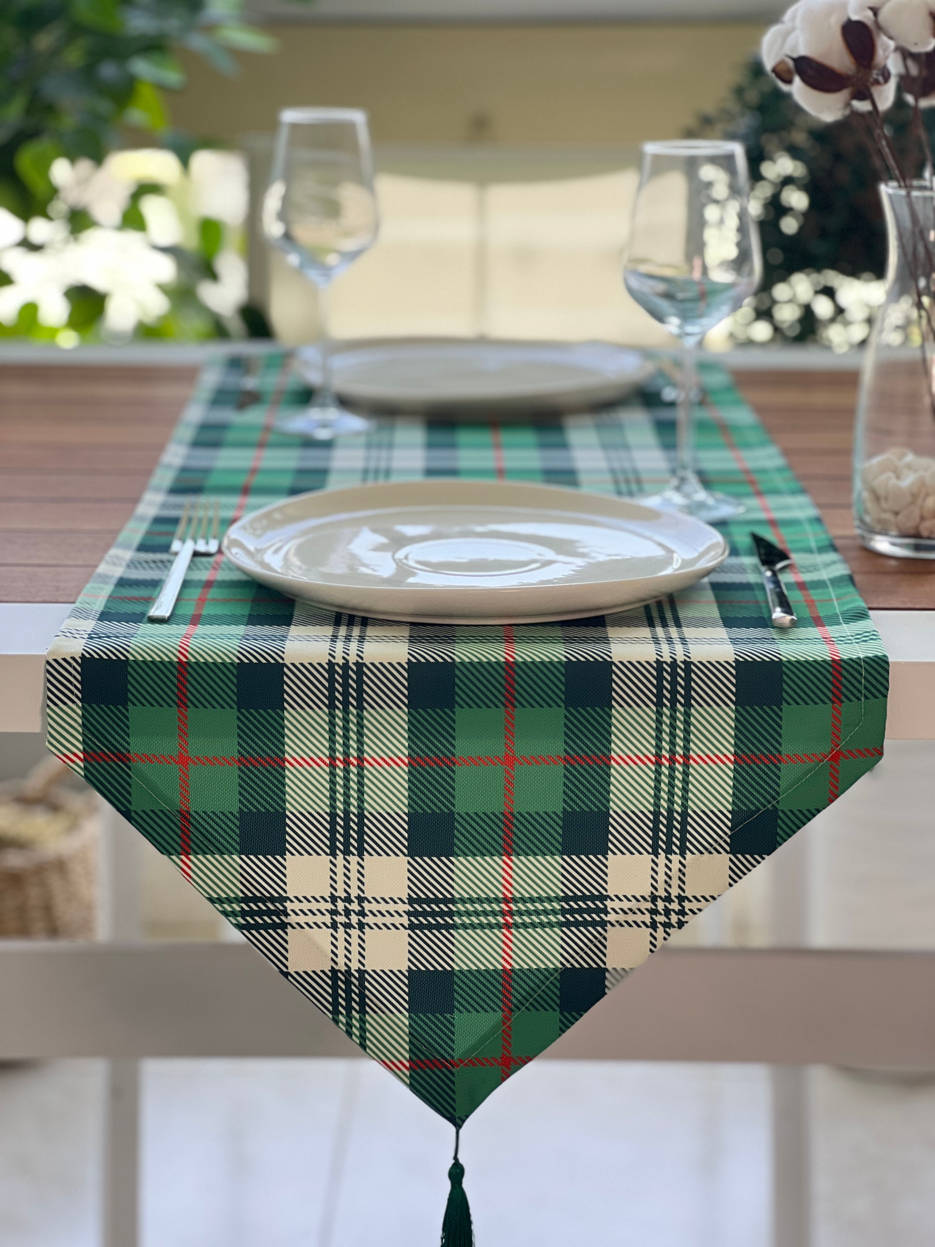 Yeşil Ekose Desen Runner Örtü