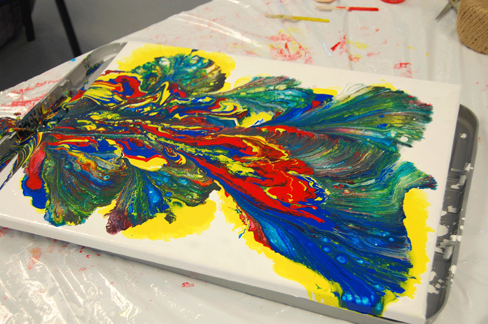 WEB_Final-Week_Acrylic-Pouring_Oct-2021-(16).gif