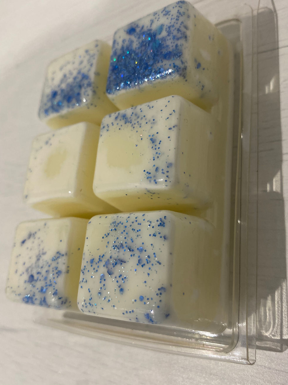 Thumbnail: Vanilla & Berries Glitter effect Clamshell