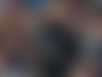 พอล แกสคอยน์ที่ Euro 96 และ Phil Foden ขวาด้วยการตัดผมสำหรับ Euro 2020