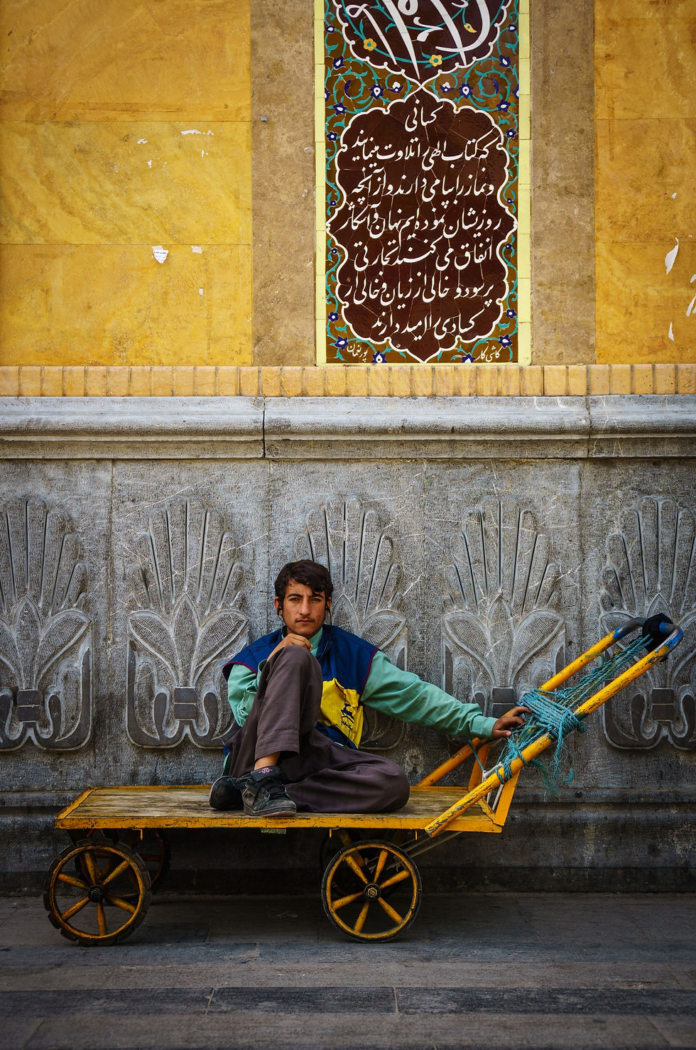 Thumbnail: The boy at the Bazaar