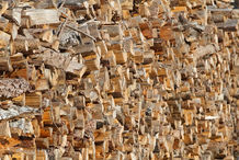 Foto | Bild: Stapel Kaminholz.
Format: JPG | 5184 x 3456 px