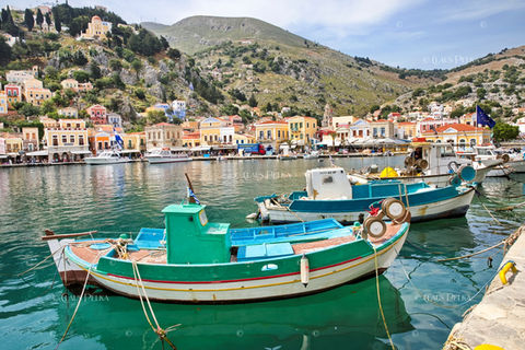 Foto | Bild: Fischerboote, Fischkutter im Hafen von Symi.
Format: JPG | 6720 x 4480 px