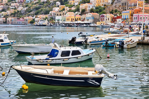 Foto | Bild: Fischerboote, Fischkutter im Hafen von Symi.
Format: JPG | 6720 x 4480 px
