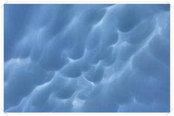 Bildgröße: 6720 x 4480 px
Foto: Himmel und Wolken.