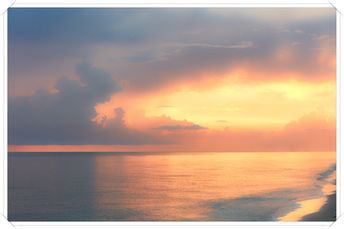 Bildgröße: 8585 x 5723 px
Foto: Himmel und Wolken bei Sonnenuntergang