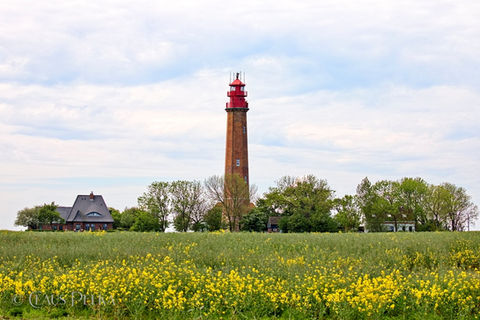Foto | Bild: Der Leuchtturm Flügge auf Fehmarn.
Format: JPG | 6588 x 4393 px